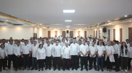 Anggota MPR RI yang juga anggota DPD RI daerah pemilihan Jawa Timur, AA LaNyalla Mahmud Mattalitti, melakukan Sosialisasi Empat Pilar MPR RI kepada para pelaku ekonomi yang tergabung dalam Kamar Dagang dan Industri (Kadin) Kota Surabaya di Graha Kadin Jatim, Surabaya, Rabu (11/2/2026).