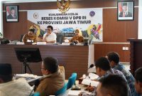 Anggota DPR RI Komisi V saat ke kantor Otoritas Bandara Wilayah III Juanda Sidoarjo untuk menggelar rapat koordinasi percepatan infrastruktur dan transportasi di Jatim. 