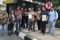 Dewan Kesenian Surabaya (DKS) secara resmi melaporkan dugaan tindak pidana pencurian dengan pemberatan dan/atau penggelapan atas sejumlah barang inventaris kesenian milik DKS ke Polrestabes Surabaya.