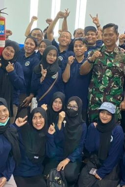 Penyuluhan di SPPG Bluru Kidul 04, Danramil Tekankan Kebersihan dan Tanggung Jawab Relawan