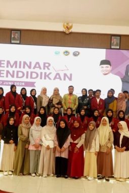 Wakil Ketua DPRD Pamekasan: Mahasiswa Harus Kuasai AI dan Nalar Kritis di Era Industri 5.0