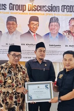 PWI Pamekasan Fasilitasi Dialog Konstruktif Cari Solusi Krisis Jabatan Definitif Pemkab