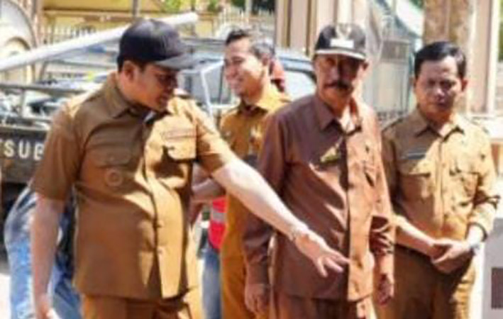 Bupati Sidoarjo Subandi langsung sidak, Senin (24/8/2026). Hasilnya, progres fisik tertinggal 4% dari target.