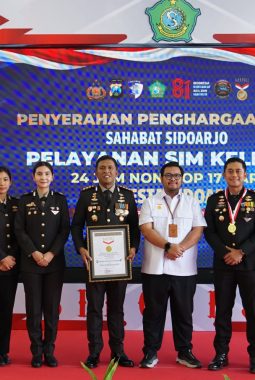 Layanan SIM Keliling 24 Jam Selama 17 Hari, Satlantas Polresta Sidoarjo Raih MURI