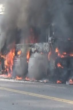 Bus PO Eka Terbakar Hebat di Madiun, Satu Penumpang Alami Luka Bakar