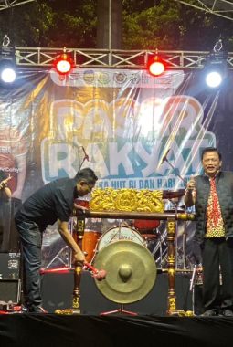 Kejari Nganjuk Gelar Pasar Rakyat, Libatkan Ribuan Pelaku UMKM