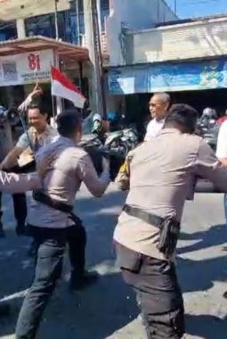 Hadapi Potensi Gangguan Kamtibmas, Polsek Buduran Gelar Simulasi Dalmas Awal