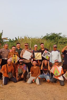 Kapolsek Buduran Hadiri Lomba Layang-Layang Kite Fighter, Ajak Pemuda Jauhi Narkoba dan Tawuran