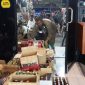 Pemkab Sidoarjo sikat habis peredaran miras ilegal. Razia serentak di 18 kecamatan bersama Forkopimda, Sabtu (1/8) malam, menyita 1.696 botol miras.
