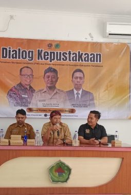 PWI Pamekasan dan Dinas Perpustakaan Teken MoU Perkuat Literasi di Era Digital