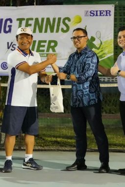 BRI BO Surabaya Jemursari dan PT SIER Perkuat Kemitraan Lewat Olahraga Bersama