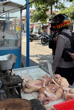 Polwan Jenggala Presisi Patroli Pasar dan Permukiman di Sidoarjo