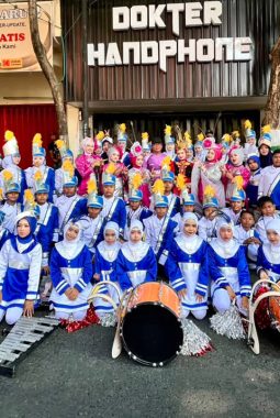 Sukses Pukau Penonton, Gita Loka Giga Gemilang SDN Bugih 3 Jadi Semarakkan Festival Drumband