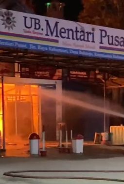 Toko Mentari Pusat di Madiun Terbakar, Kerugian Ditaksir Rp3,5 Miliar