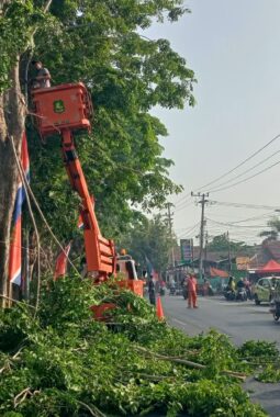 DLH dan Kemenag Sumenep Bersinergi Jaga Kebersihan Lingkungan