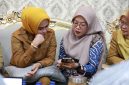 •	Wabup Sidoarjo Mimik Idayana mendukung perpustakaan digital sekolah untuk memperluas akses bacaan dan meningkatkan literasi siswa.
