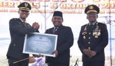 Pemkab Sidoarjo memperkuat sinergi dengan TNI dan masyarakat dalam momentum HUT ke-81 TNI untuk mendukung pembangunan daerah yang inklusif dan berkelanjutan.