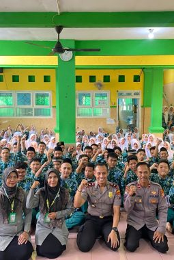 Cegah Bullying dan Radikalisme, Polresta Sidoarjo Sambangi MA Nurul Huda
